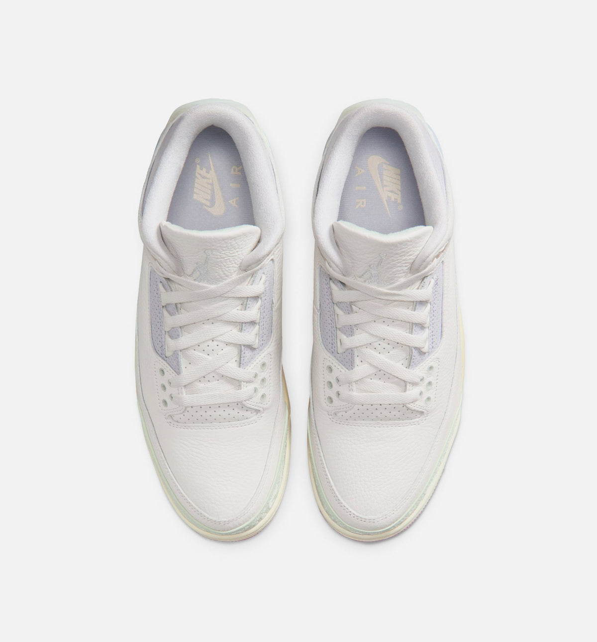 Air Jordan 3 Retro Sail and Jade Aura Men's Lifestyle Shoe - Sail/Jade Aura/Aura/Iced Carmine