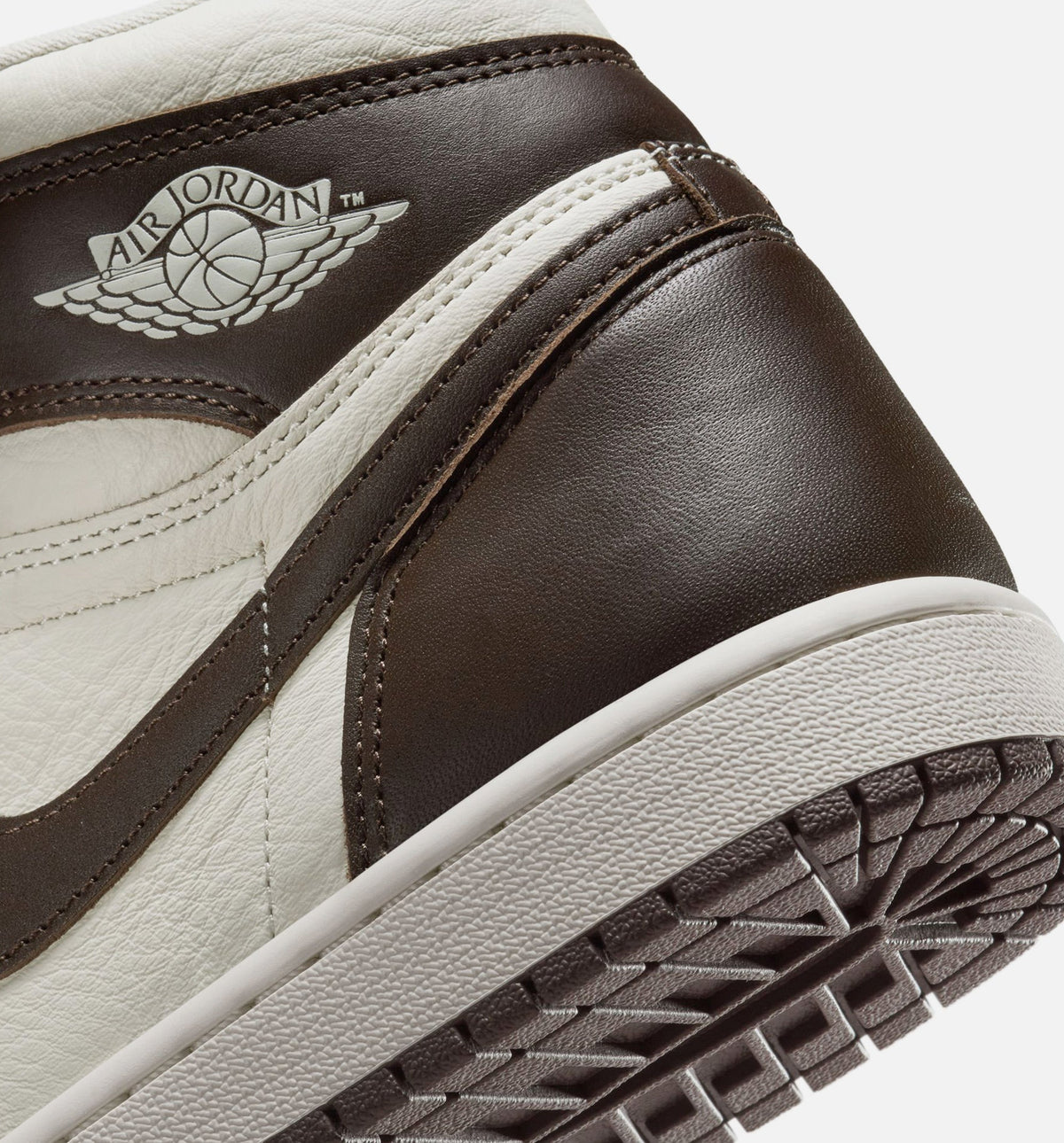 Air Jordan 1 Retro High OG Women's Lifestyle Shoe - Baroque Brown/Light Madder Root/Sail
